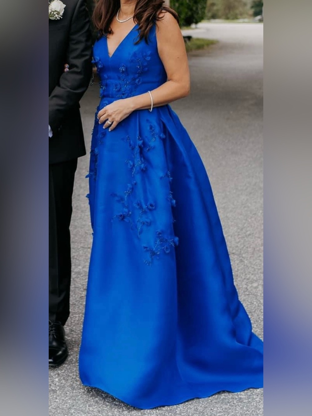 Carolina Herrera SILK Royal Blue V-Neck 3D Floral Evening Gown